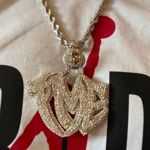 Meet your Posher, Johnathan